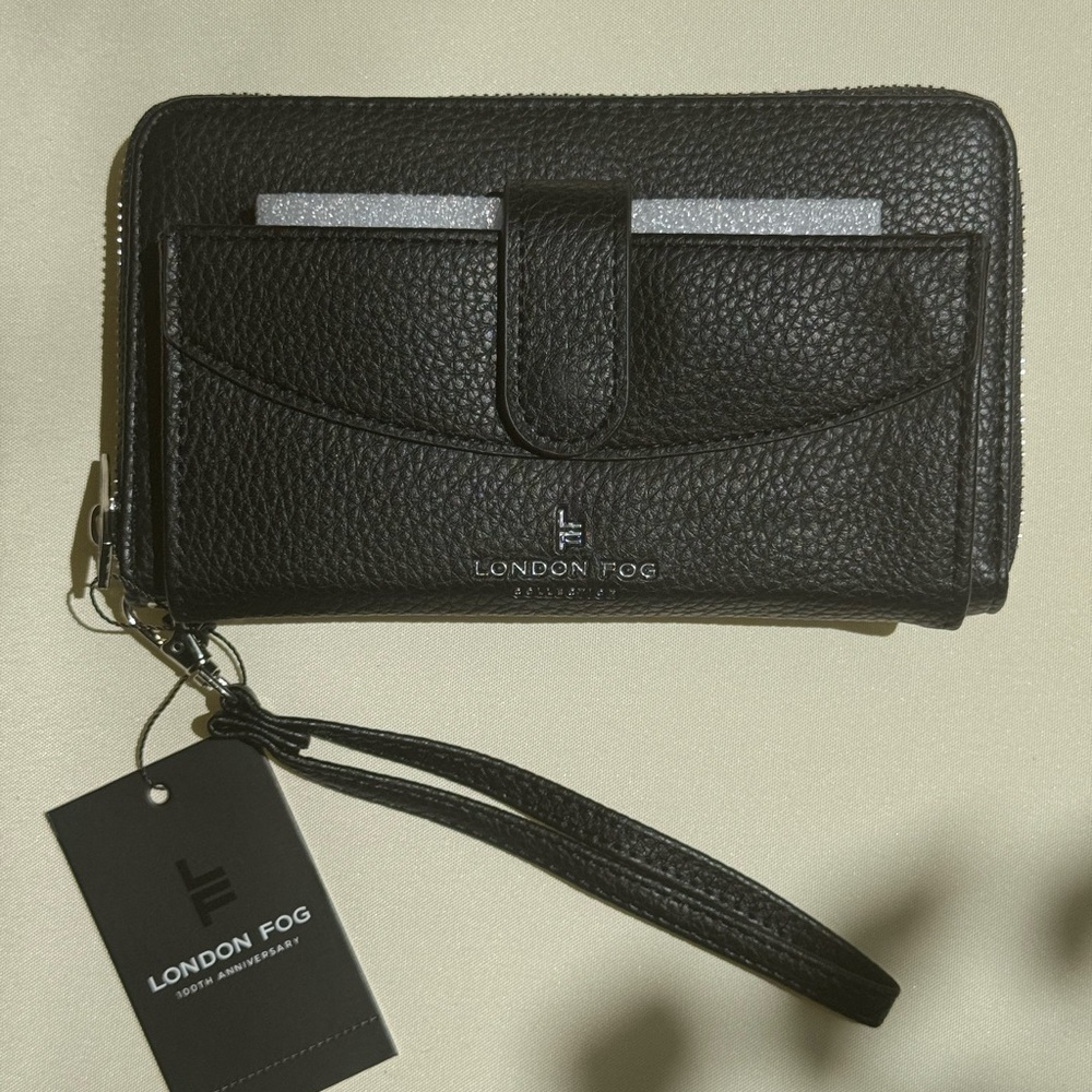 London Fog Black Textured Wristlet Wallet